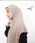 Bergo Dafiya Sand (2)