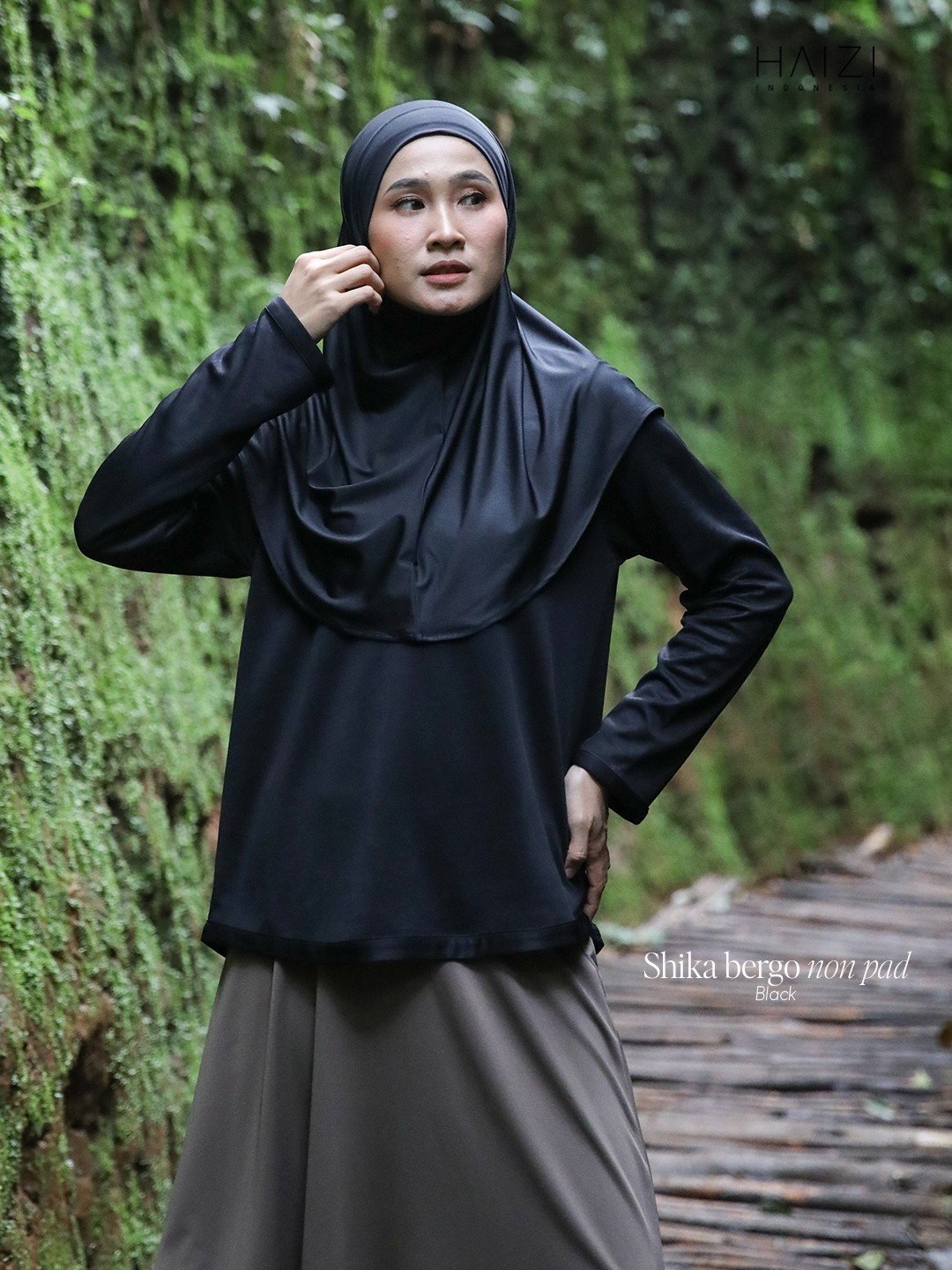 LINE_ALBUM_Sidra pants,scarf mono flower_251223_1