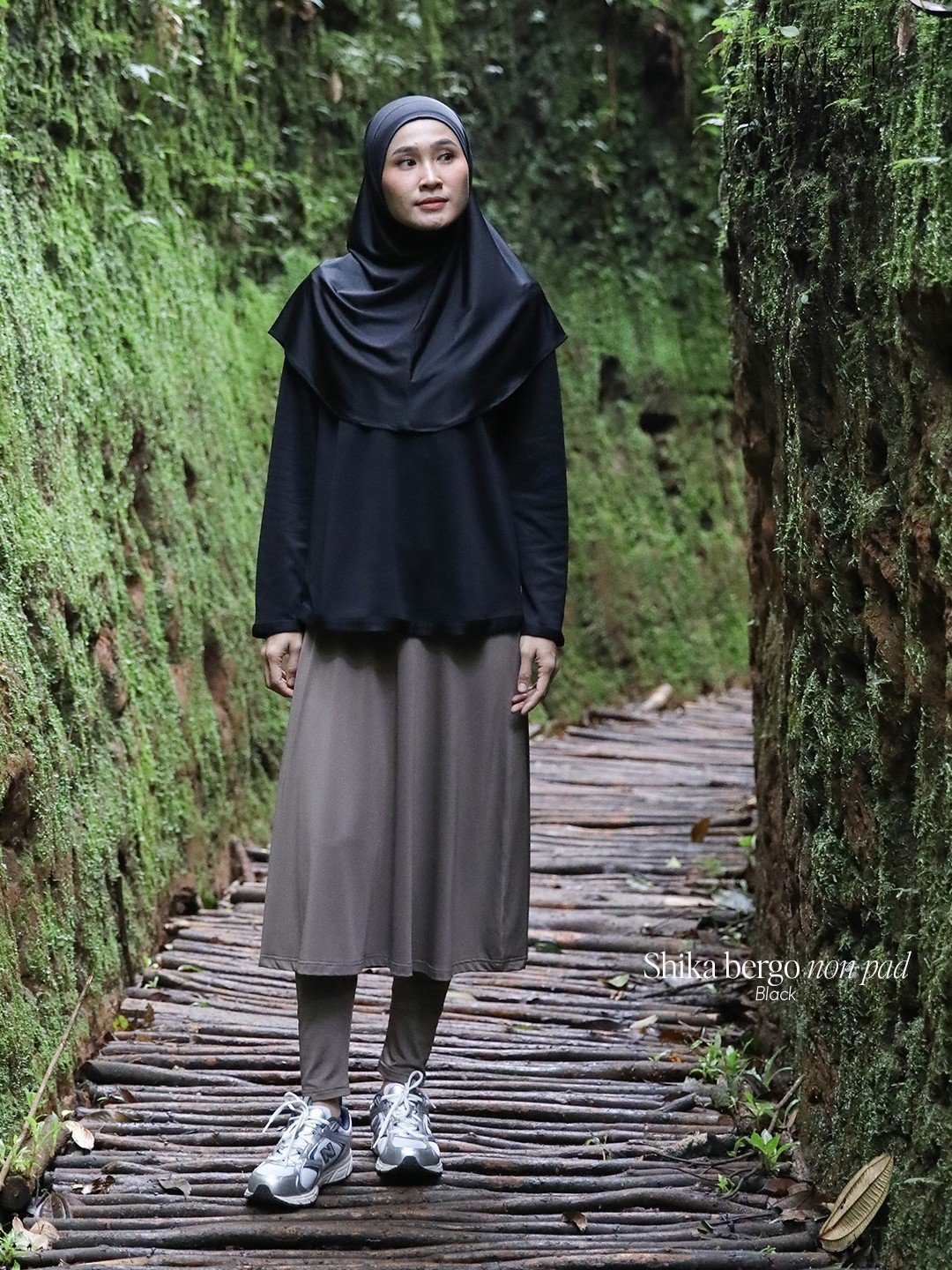 LINE_ALBUM_Sidra pants,scarf mono flower_251223_6