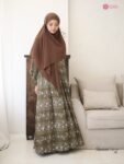LINE_ALBUM_Shaumi,Sidra pants,scarf mono flower_260310_13