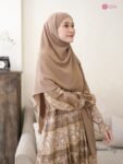LINE_ALBUM_Shaumi,Sidra pants,scarf mono flower_260310_33