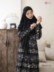 LINE_ALBUM_Shaumi,Sidra pants,scarf mono flower_260310_47