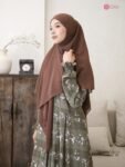 LINE_ALBUM_Shaumi,Sidra pants,scarf mono flower_260310_13