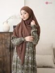 LINE_ALBUM_Shaumi,Sidra pants,scarf mono flower_260310_13