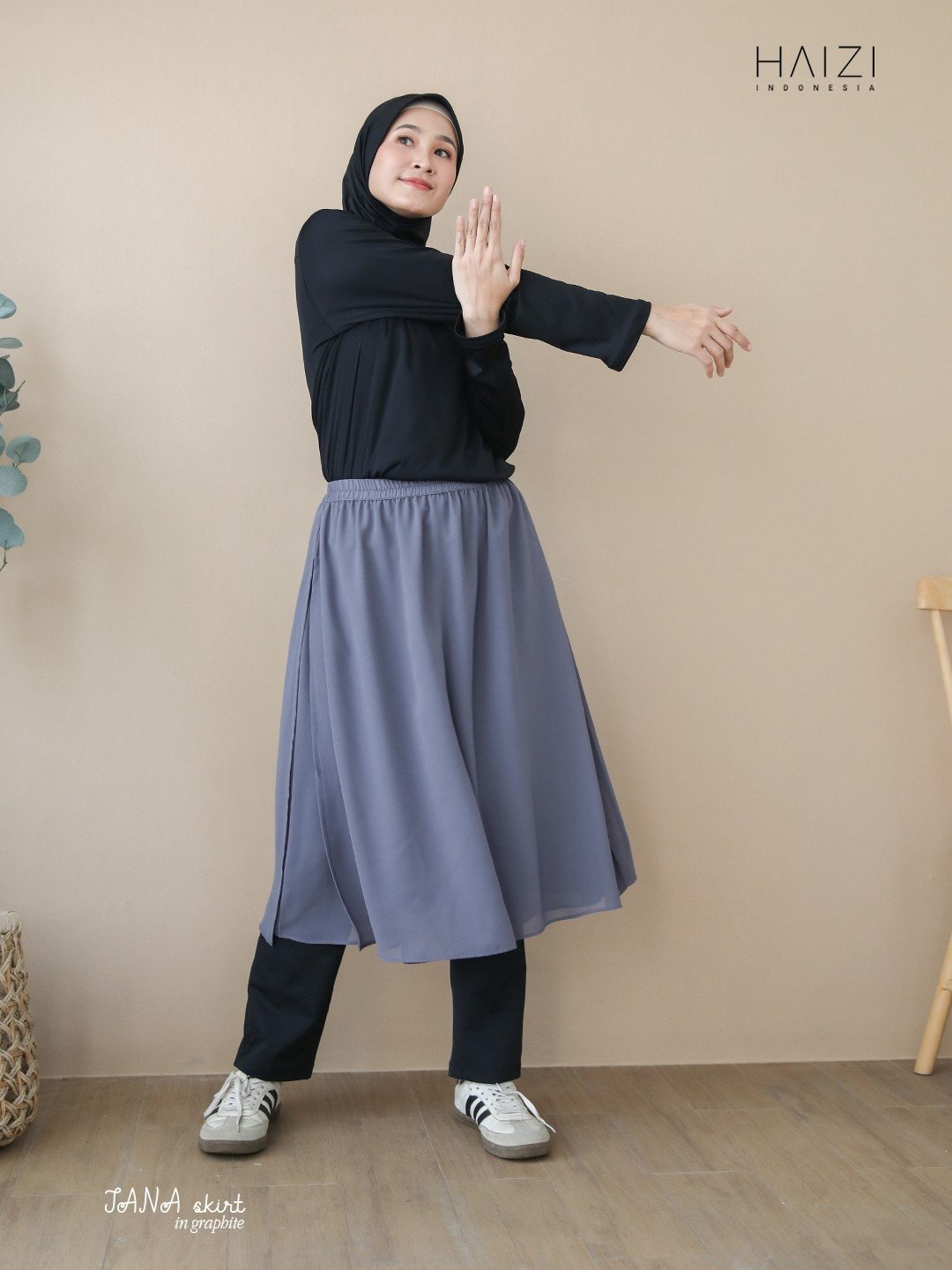 LINE_ALBUM_Jana,Janika,Jacy_260922_8