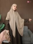 LINE_ALBUM_Noura, Nada blouse_260925_4