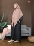 LINE_ALBUM_Noura, Nada blouse_260925_51