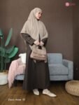 LINE_ALBUM_Noura, Nada blouse_260925_4