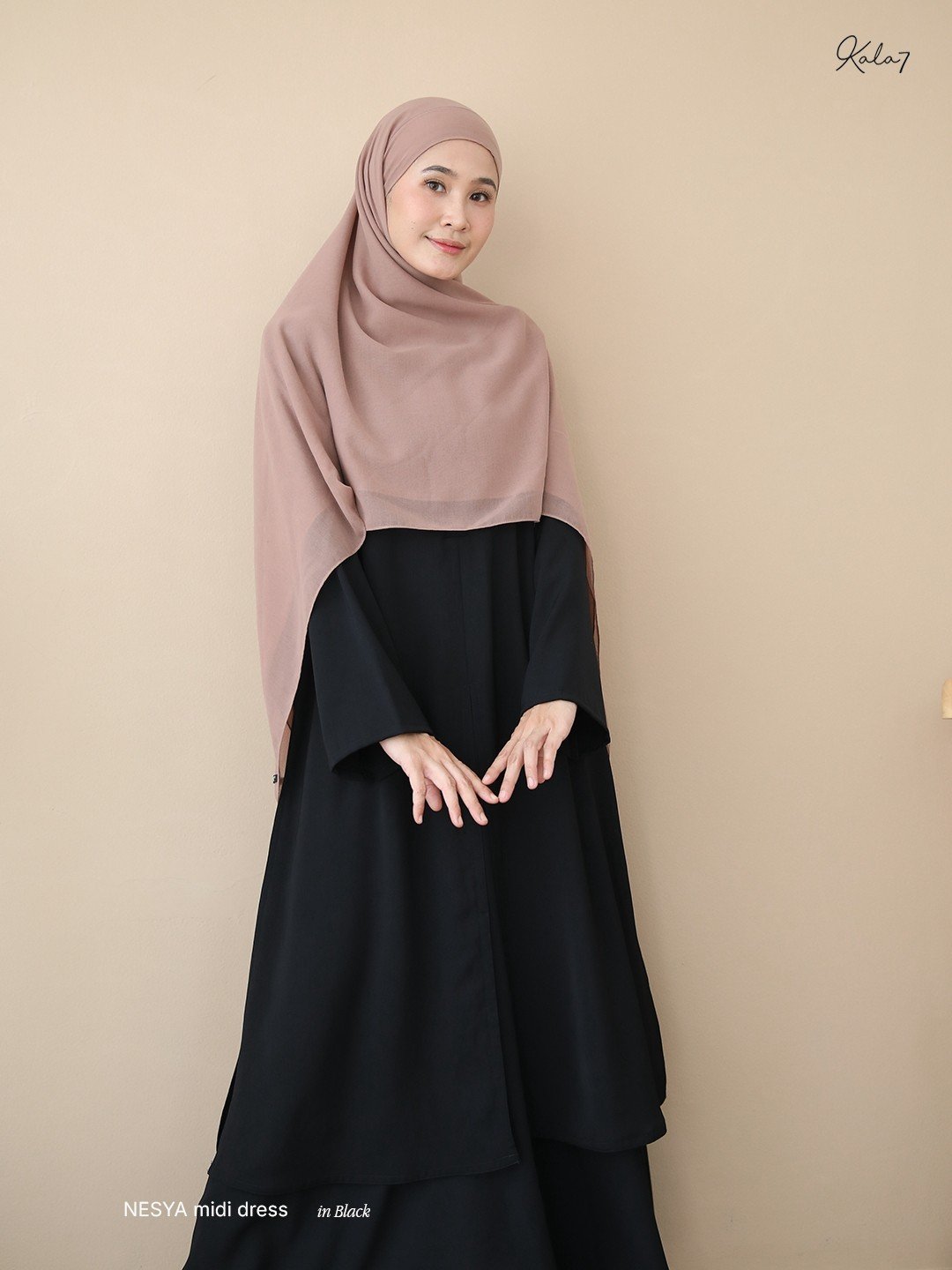 LINE_ALBUM_Noura, Nada blouse_261020_19