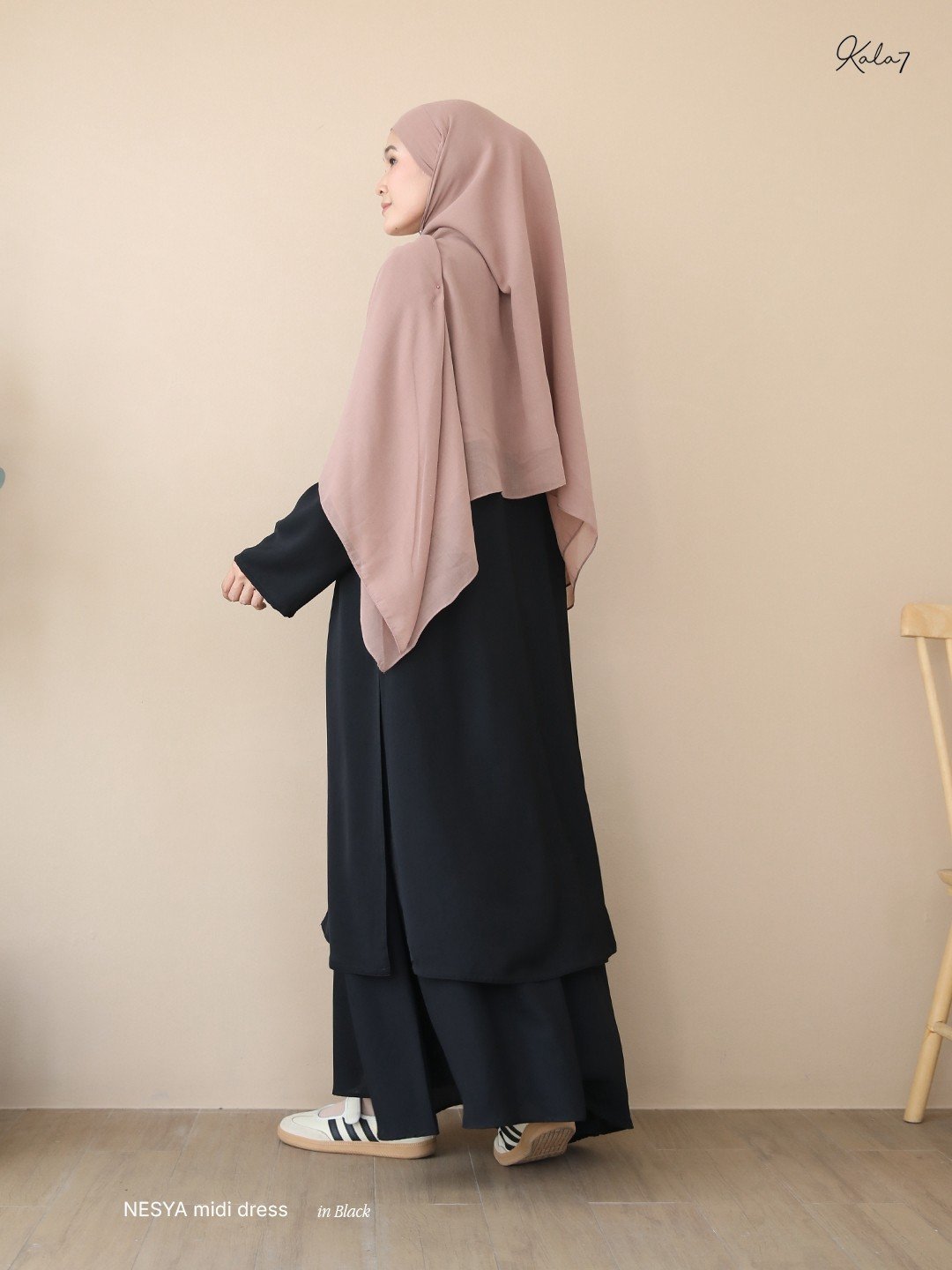 LINE_ALBUM_Noura, Nada blouse_261020_20